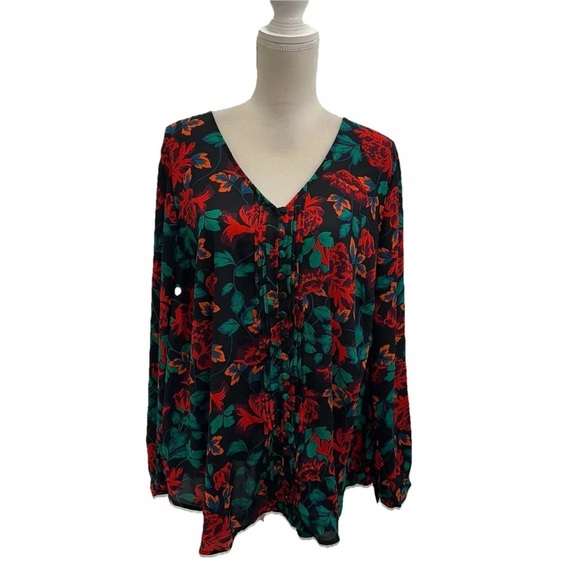 NWOT Torrid 3 Red Chiffon Floral Blouse Woman’s Plus 3X Long Sleeve Pleated - Picture 1 of 9